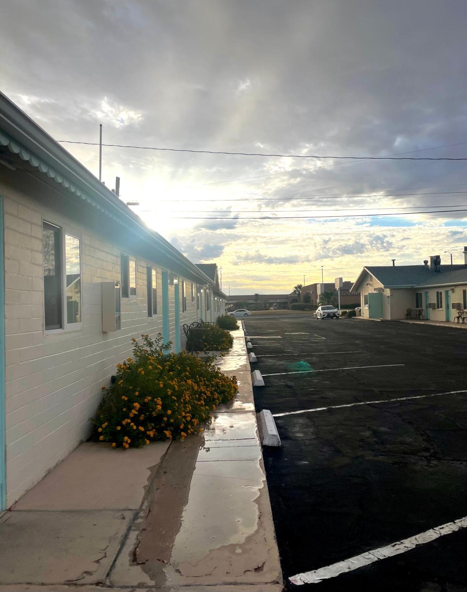 Howard Johnson By Wyndham Ridgecrest, Ca Kültér fotó